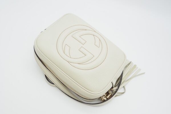 imgrc0086955799 Gucci Soho Small Disco Leather Shoulder Bag Ivory