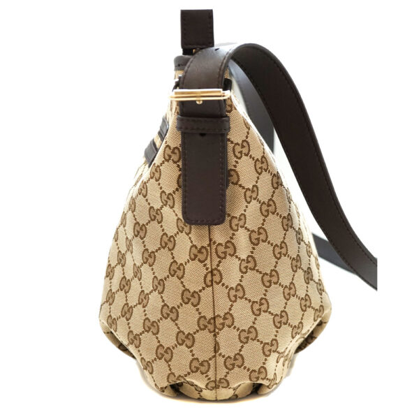 imgrc0087456683 Gucci Shoulder Bag GG Canvas GG Supreme Beige Brown