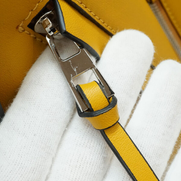 imgrc0087992992 Loewe Hammock Small Leather Handbag Yellow