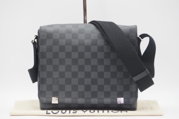 imgrc0088028596 Louis Vuitton Damier Graphite District PM Shoulder Bag Black Gray