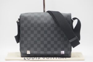 imgrc0088028596 Louis Vuitton Keepall 50 Bag Monogram Canvas Brown