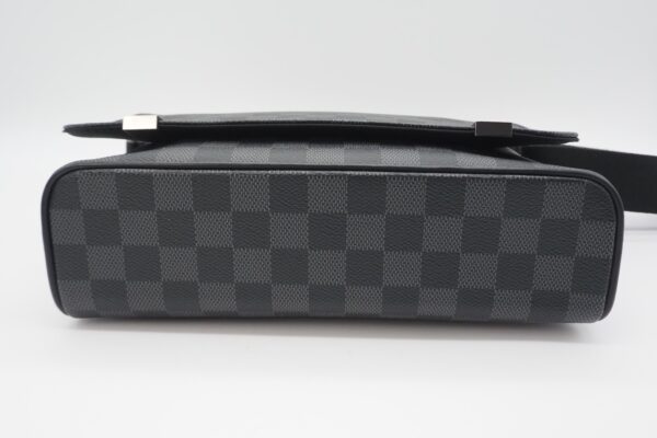 imgrc0088028601 Louis Vuitton Damier Graphite District PM Shoulder Bag Black Gray