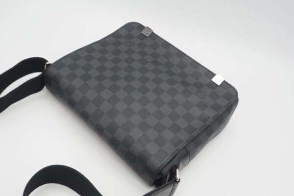 imgrc0088113311 Louis Vuitton Damier Graphite District PM Shoulder Bag Black Gray