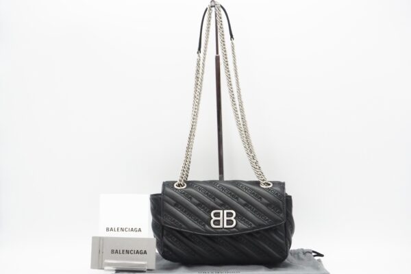 imgrc0088938193 Balenciaga BB Round Chain Leather Shoulder Bag Black