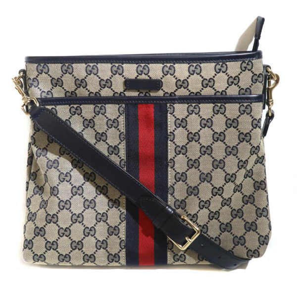 imgrc0094074518 Gucci GG Canvas Shoulder Bag