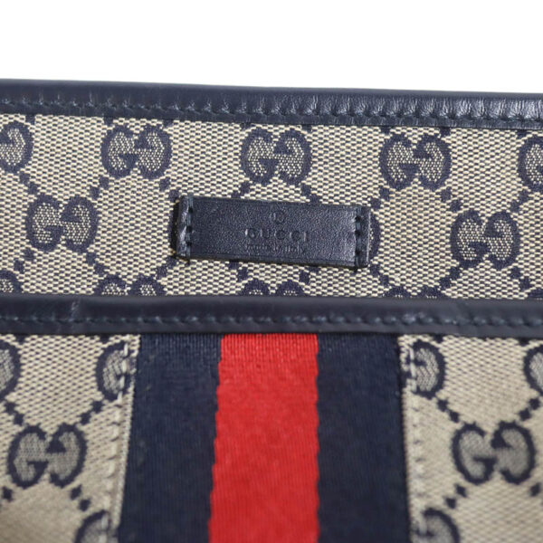 imgrc0094074530 Gucci GG Canvas Shoulder Bag