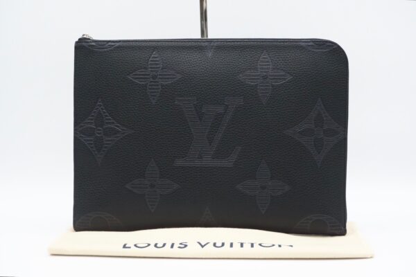 imgrc0094795096 Louis Vuitton Giant Shadow Pochette Jules GM Clutch Bag Black