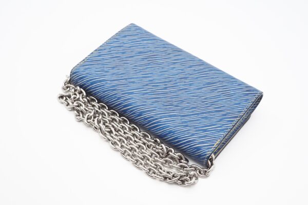 imgrc0094960722 Louis Vuitton Epi Denim Portefeuille Twist Chain Long Wallet Blue