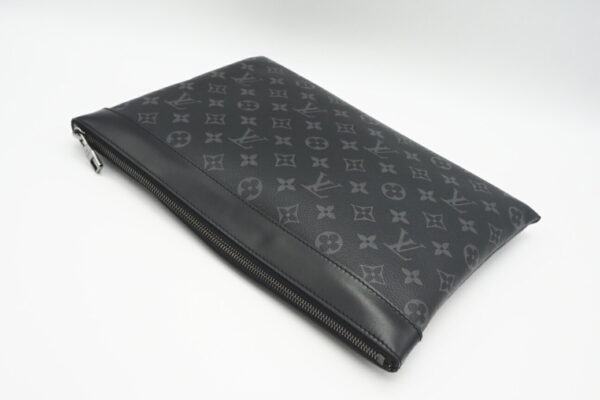 imgrc0095531989 Louis Vuitton Eclipse Pochette Discovery Clutch Bag Black Gray