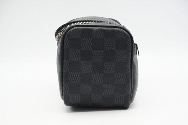 imgrc0096291710 Louis Vuitton Damier Graphite Toilette Pouch Black Gray