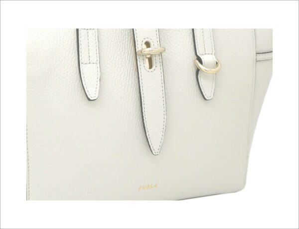 imgrc0096404915 Furla Net Tote Bag Off White