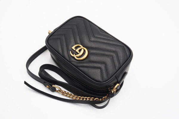 imgrc0096489616 Gucci GG Marmont Quilted Mini Shoulder Bag Black