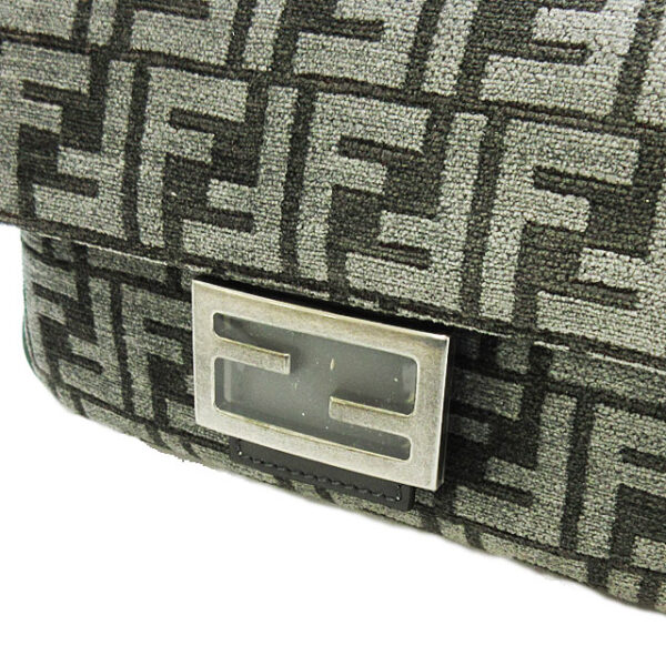 imgrc0097675935 Fendi Baguette Chain Midi FF Tapestry Shoulder Bag Gray