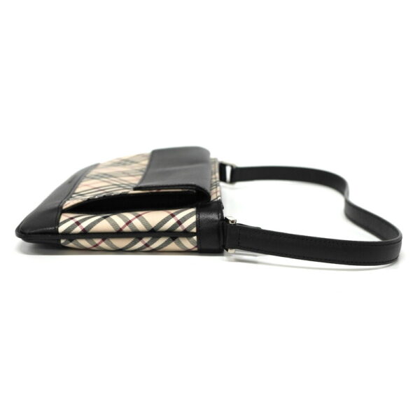 imgrc0097834177 Burberry Nova Check Shoulder Bag