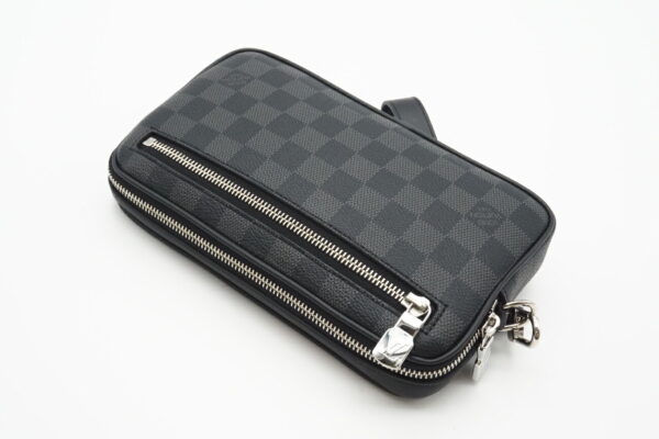 imgrc0097934574 Louis Vuitton Damier Graphite Alpha Clutch Bag Black Gray