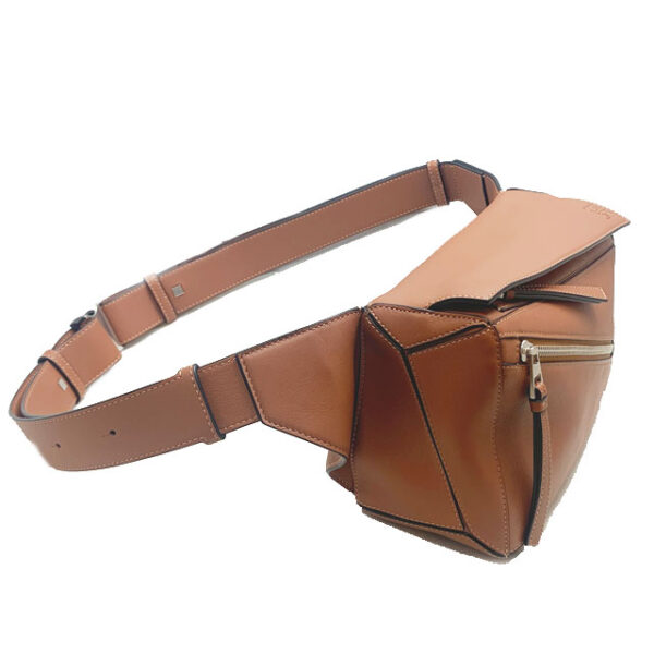 imgrc0098479267 Loewe Puzzle Body Bag Small Brown