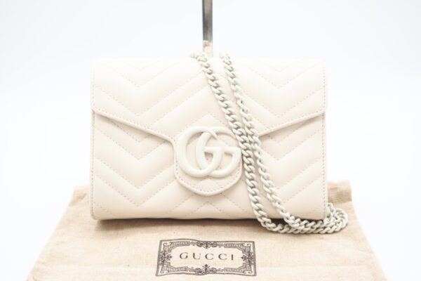 imgrc0098632878 Gucci GG Marmont Quilted Mini Shoulder Bag White