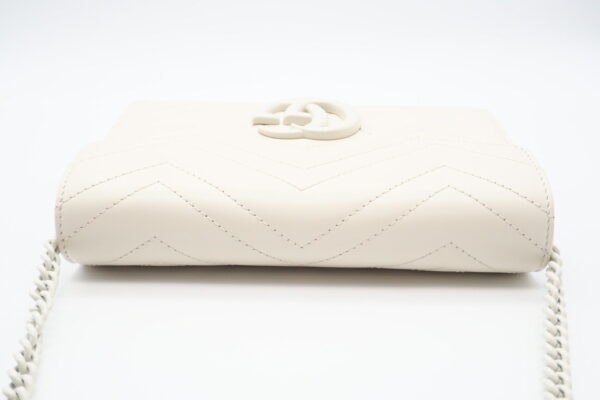 imgrc0098632890 Gucci GG Marmont Quilted Mini Shoulder Bag White