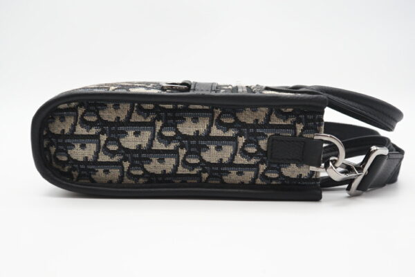 imgrc0098632982 Dior Oblique Jacquard North South Shoulder Bag Gray