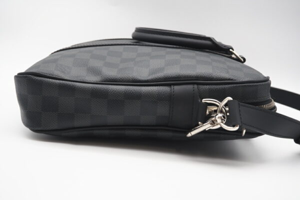 imgrc0098893395 Louis Vuitton Damier Graphite Porte Voyage Briefcase Black