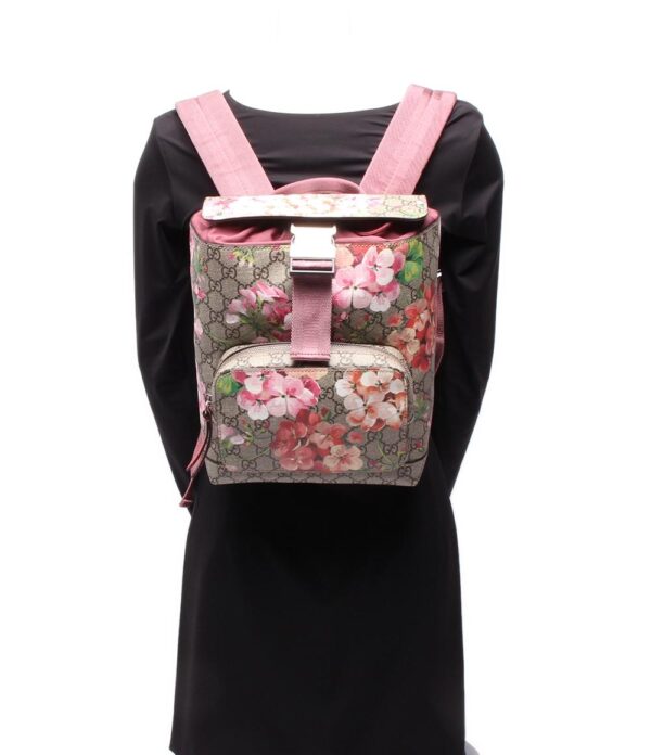 imgrc0100597187 Gucci GG Blooms Rucksack Backpack