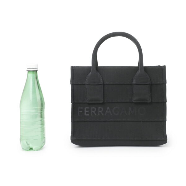 mb 21498803 Ferragamo Beach Leather Tote Bag Small Black