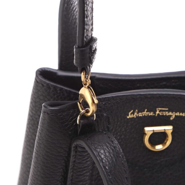 mb 22002407 Ferragamo Gancini Leather Tote Bag Black