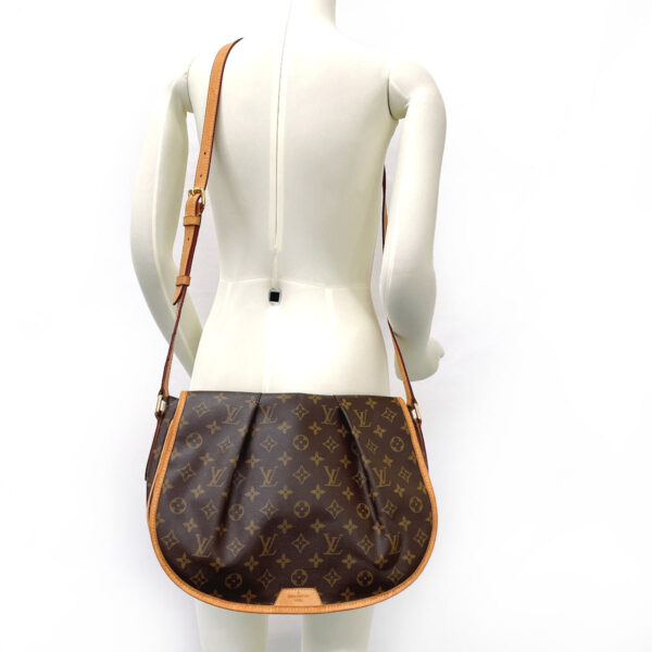 n2108537 33 Louis Vuitton Menilmontant MM Shoulder Bag Brown