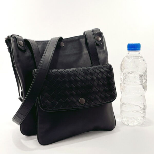 n3061159 2 Bottega Veneta Intrecciato Shoulder Bag Leather Black