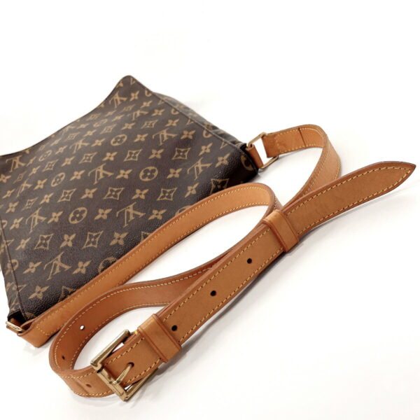 n3071418 7 Louis Vuitton Musette Salsa Shoulder Bag Monogram Brown