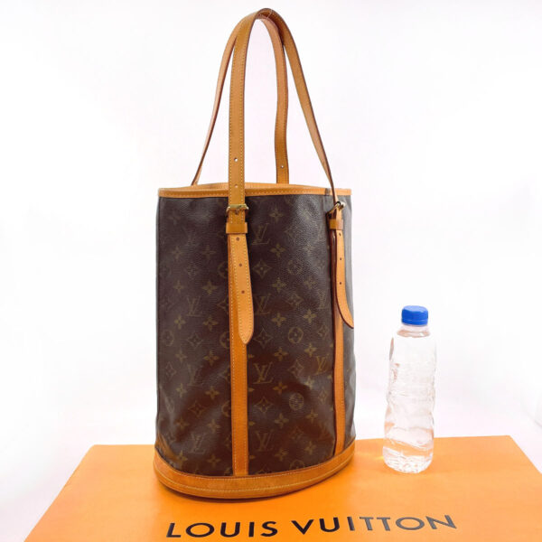 n3112945 2 Louis Vuitton Bucket GM Tote Bag Monogram Brown