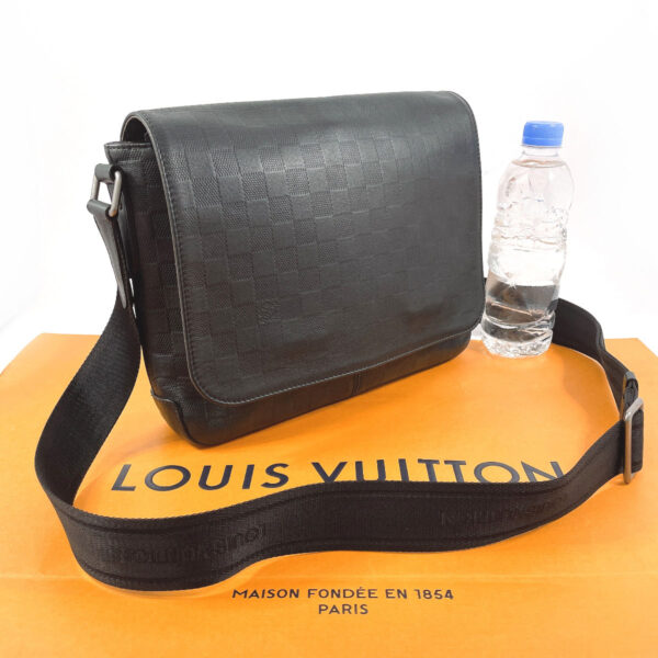 n3123415 2 Louis Vuitton District PM Shoulder Bag Damier Infini Black