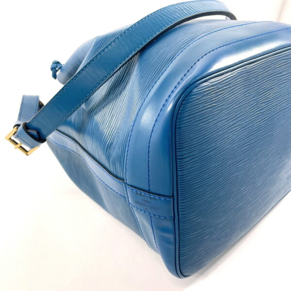 n4044635 5 Louis Vuitton Noe Shoulder Bag Epi Leather Blue