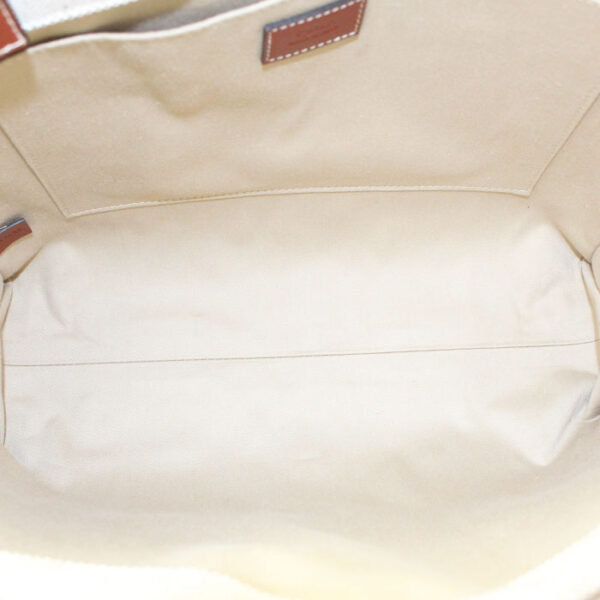 o23 1027 19 4 Chloe Woody Medium Tote Bag White Brown