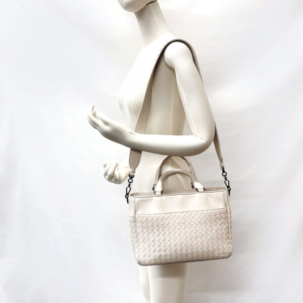 o3081998 12 Bottega Veneta Intrecciato 2Way Handbag Leather White