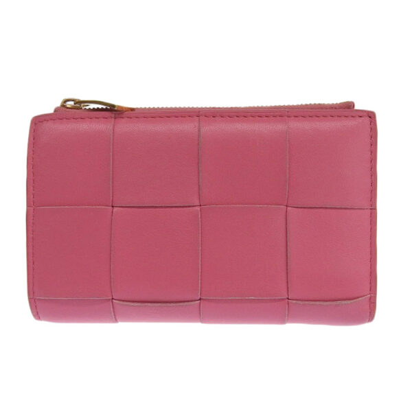 ob1929 1 Bottega Veneta Maxi Intrecciato Cassette Compact Wallet Pink