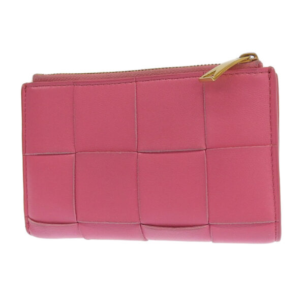 ob1929 2 Bottega Veneta Maxi Intrecciato Cassette Compact Wallet Pink