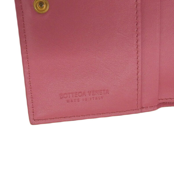 ob1929 7 Bottega Veneta Maxi Intrecciato Cassette Compact Wallet Pink