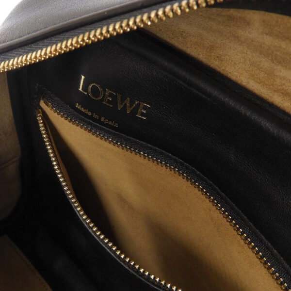 ob1961 7 Loewe Amazona 19 2WAY Handbag Leather Black