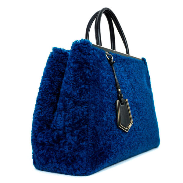 sw21 0917 02 Fendi 2Jours Toujours Handbag Shearling Blue