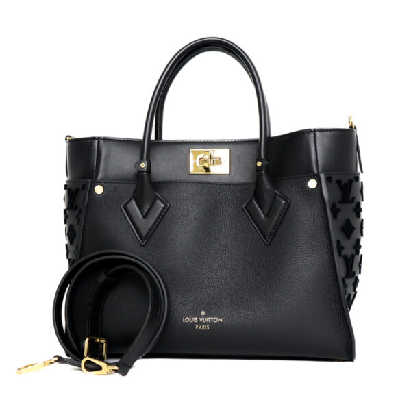 sw23 0389 01 Louis Vuitton On My Side MM Tote Bag Black