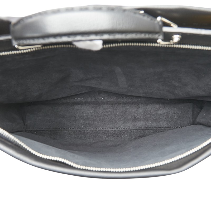 Fendi Selleria Peekaboo Leather Shoulder Bag Black - Image 5
