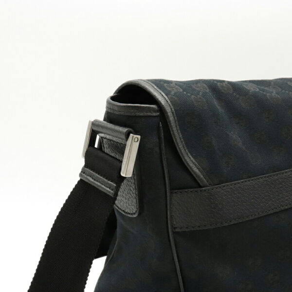 12111355 5 Gucci GG Crossbody Messenger Bag Black