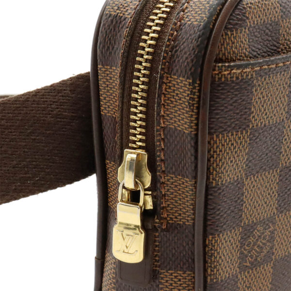 12420583 7 Louis Vuitton Damier Brooklyn Bum Bag