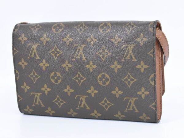 2100020000011010 2 Louis Vuitton Bordeaux 24 Monogram Shoulder Bag Brown