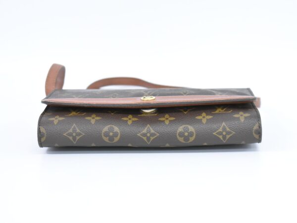 2100020000011010 3 Louis Vuitton Bordeaux 24 Monogram Shoulder Bag Brown