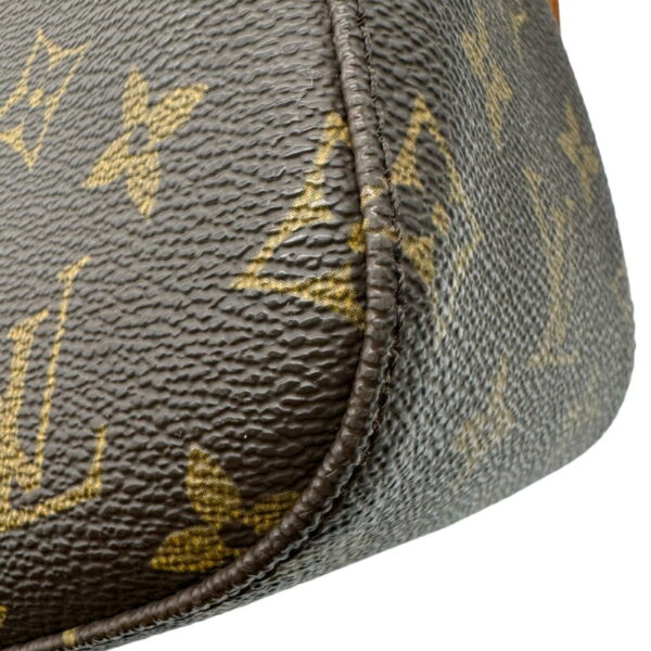 2300039797741 10 Louis Vuitton Looping MM Monogram Shoulder Bag