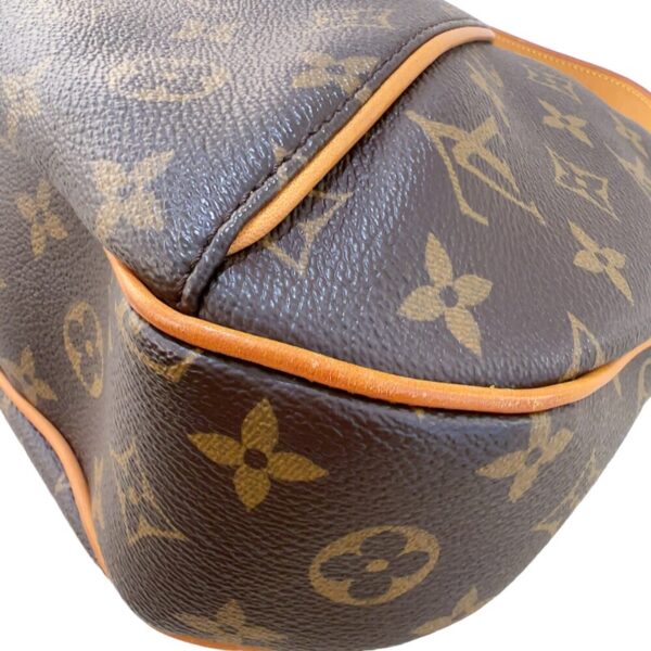 2300040856826 6 Louis Vuitton Thames GM Monogram Handbag