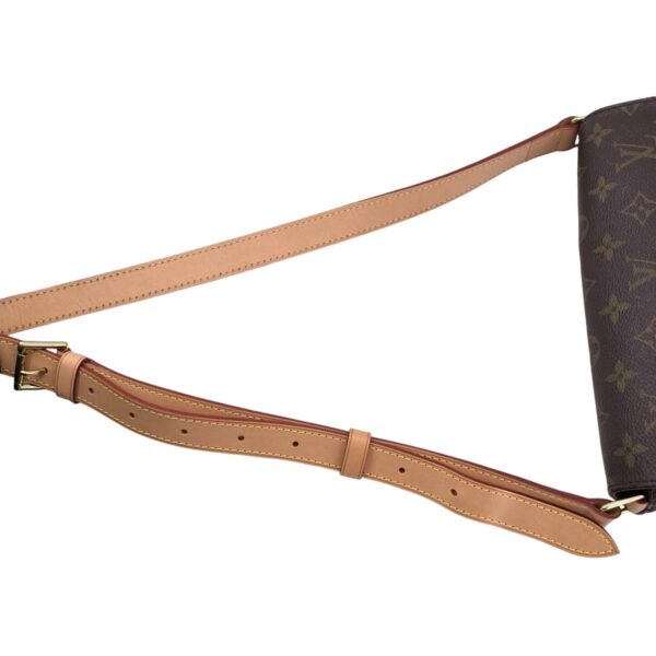 24013554 10 Louis Vuitton Musette Shoulder Bag Monogram