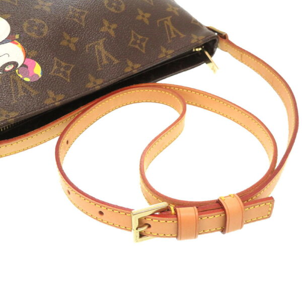 2d0032bzs5 4 Louis Vuitton Monogram Panda Trotter Shoulder Bag